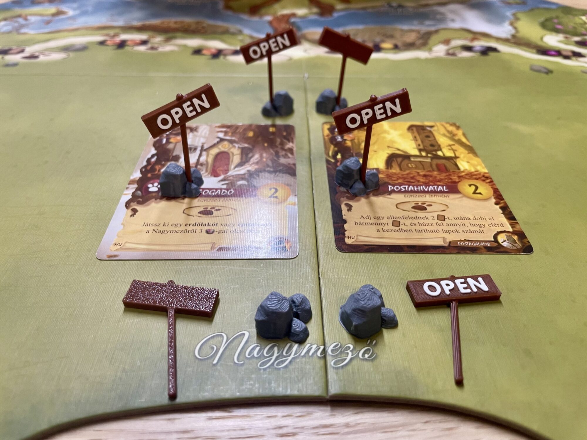 everdell nyitva/open táblák
