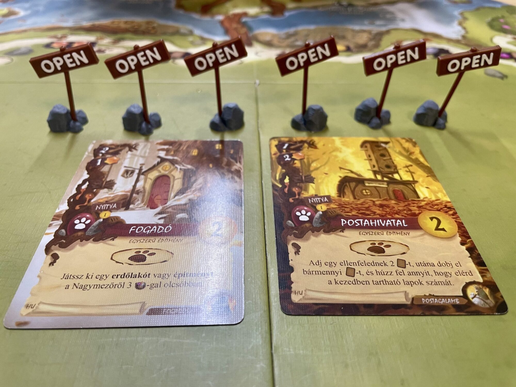 everdell nyitva/open táblák